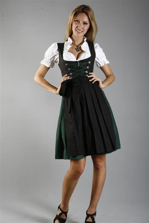 schwarzes mini dirndl|More.